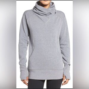 Zella pull over size M